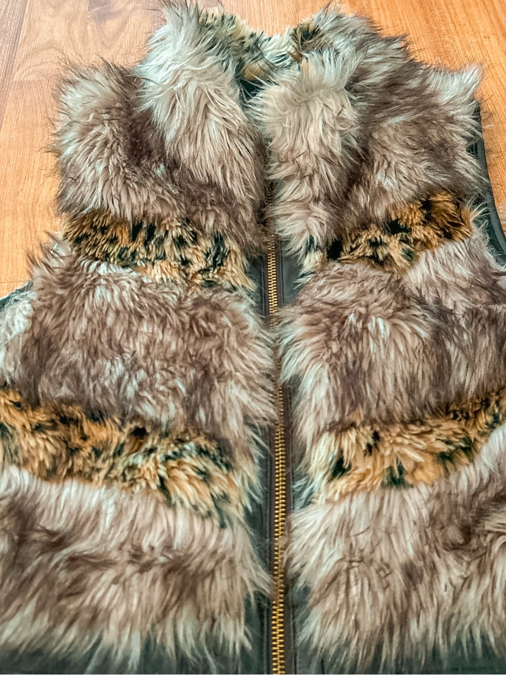 Y2K Faux Fur Vest Women’s Knit Trim Street Style Guess Size Medium Animal Print - Picture 3 of 10